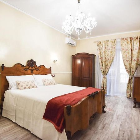Luxury Apartment Via Genova Палермо Екстериор снимка