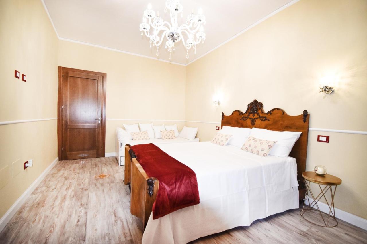 Luxury Apartment Via Genova Палермо Екстериор снимка