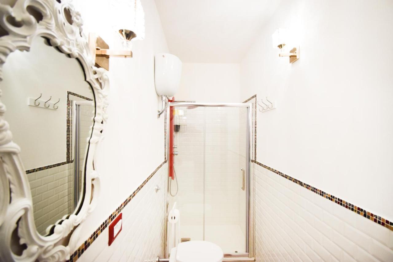 Luxury Apartment Via Genova Палермо Екстериор снимка