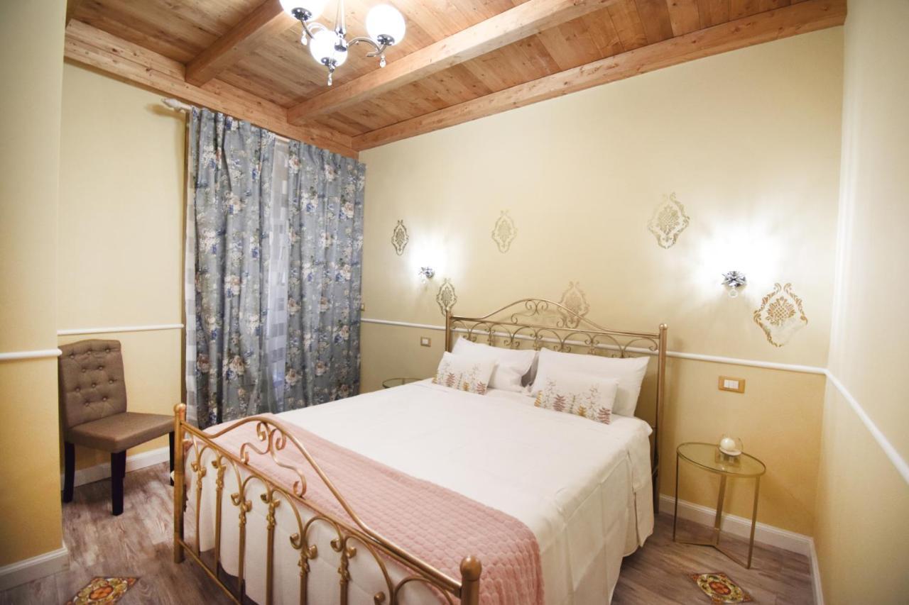 Luxury Apartment Via Genova Палермо Екстериор снимка