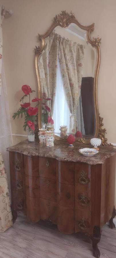 Luxury Apartment Via Genova Палермо Екстериор снимка