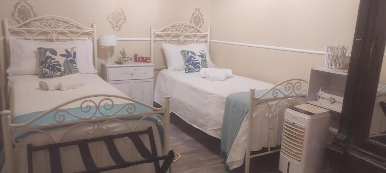 Luxury Apartment Via Genova Палермо Екстериор снимка