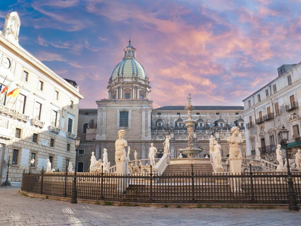 Luxury Apartment Via Genova Палермо Екстериор снимка