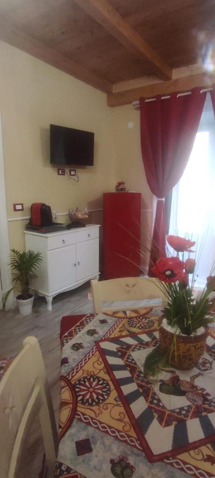 Luxury Apartment Via Genova Палермо Екстериор снимка